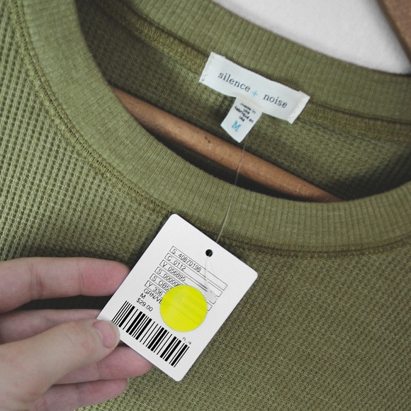 UO // Long Sleeve Crop Top (NWT) - Picture 2 of 3